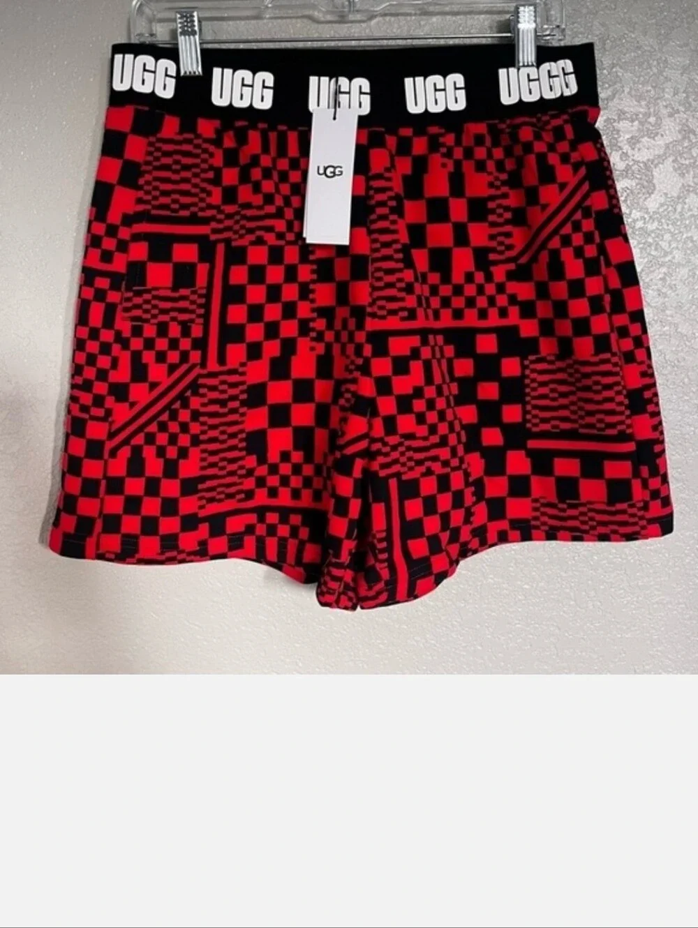 UGG bold checkerboard